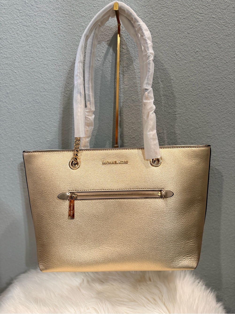 Michael Kors Jet Ser Tote Metallic Gold Leather Tote